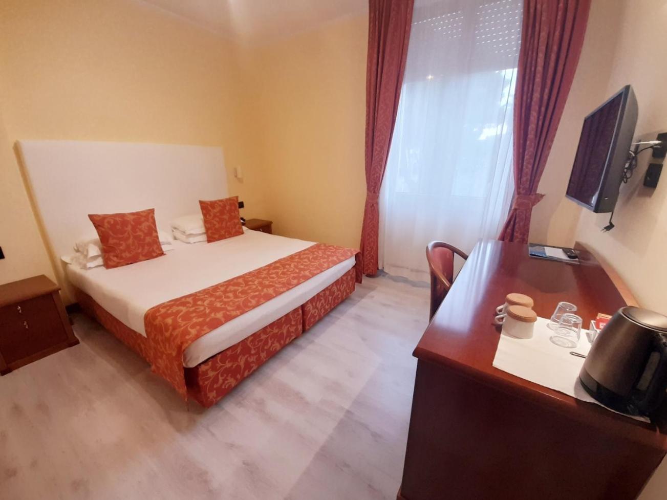 Lido International Desenzano del Garda